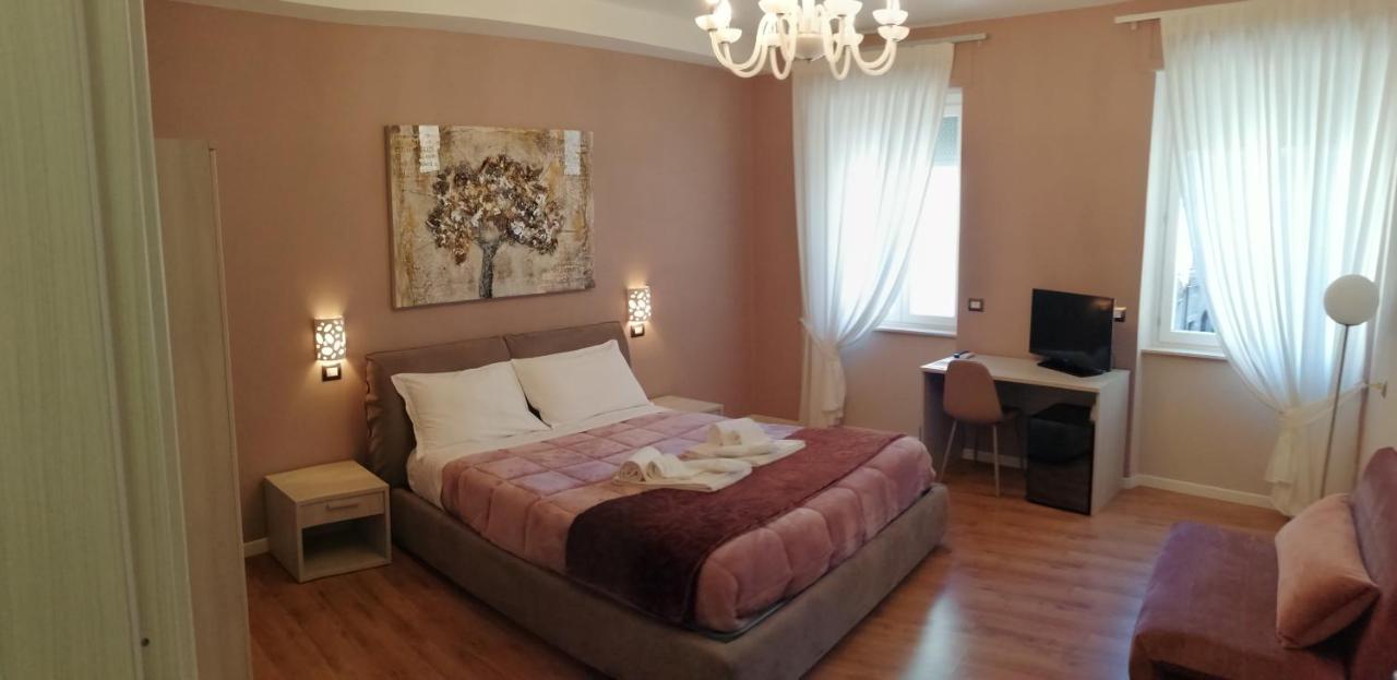 Km 0 Dal Centro By Tiziana Monaldi Hotel Pitigliano Ngoại thất bức ảnh